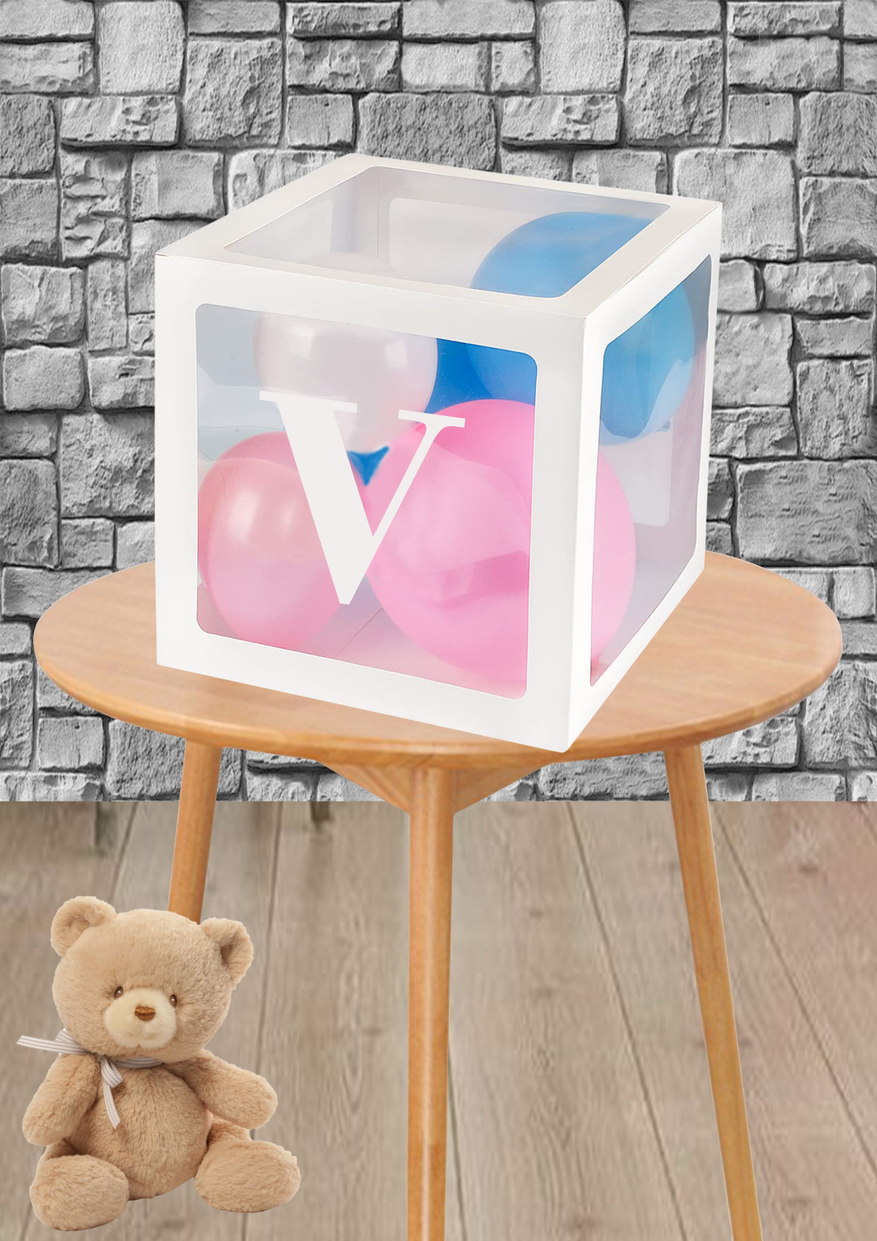 Beyaz Şeffaf Kutu ve 5 Adet Küçük Balon Seti V Harfli