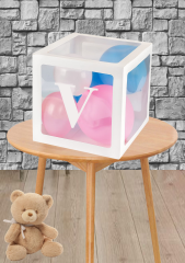 Beyaz Şeffaf Kutu ve 5 Adet Küçük Balon Seti V Harfli